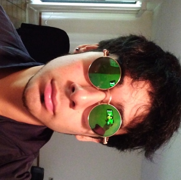 Funky glasses - Picture 5 of 5